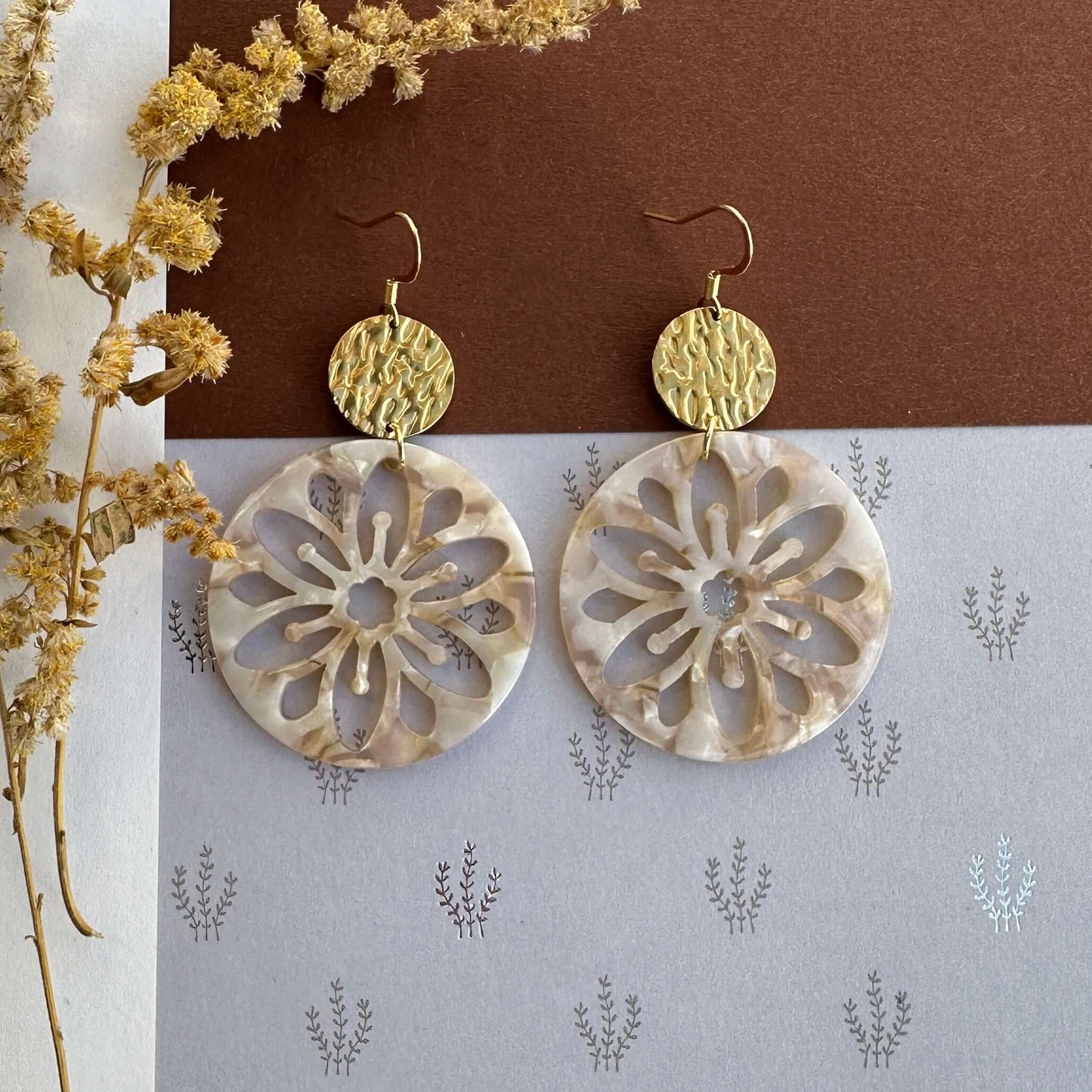 Ohrringe „Blume Karamell“